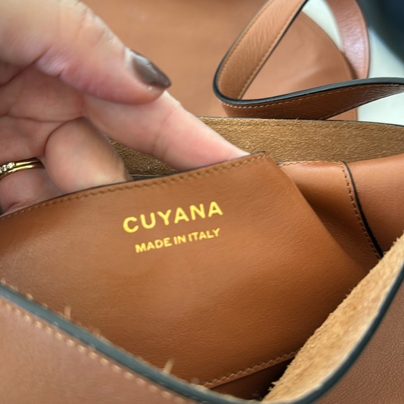 Cuyana Brown Leather Crossbody Bag - Picture 3 of 5